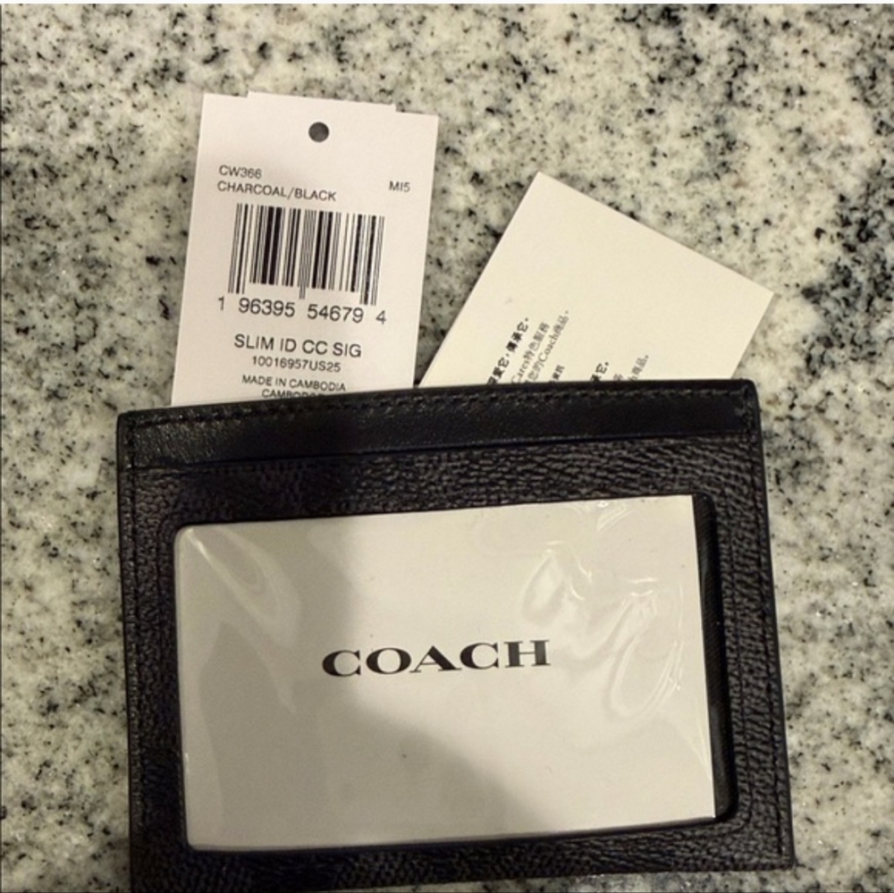 Coach Classic Black Leather Card Holder - Slim Unisex With ID Window - Picture 3 of 3